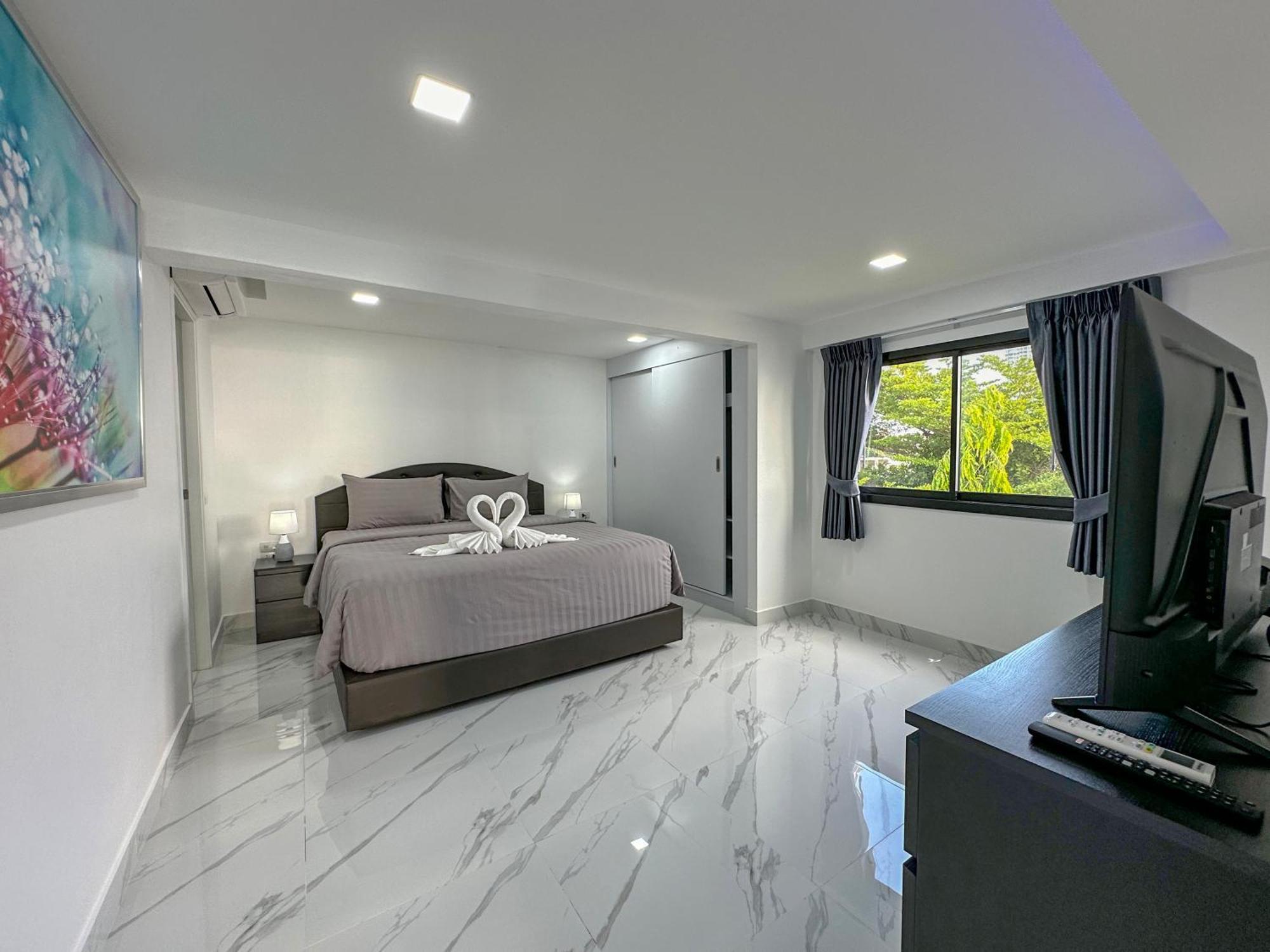 Stunning Beachfront View Luxurious Apartment 40 Haat Jomtien Eksteriør bilde