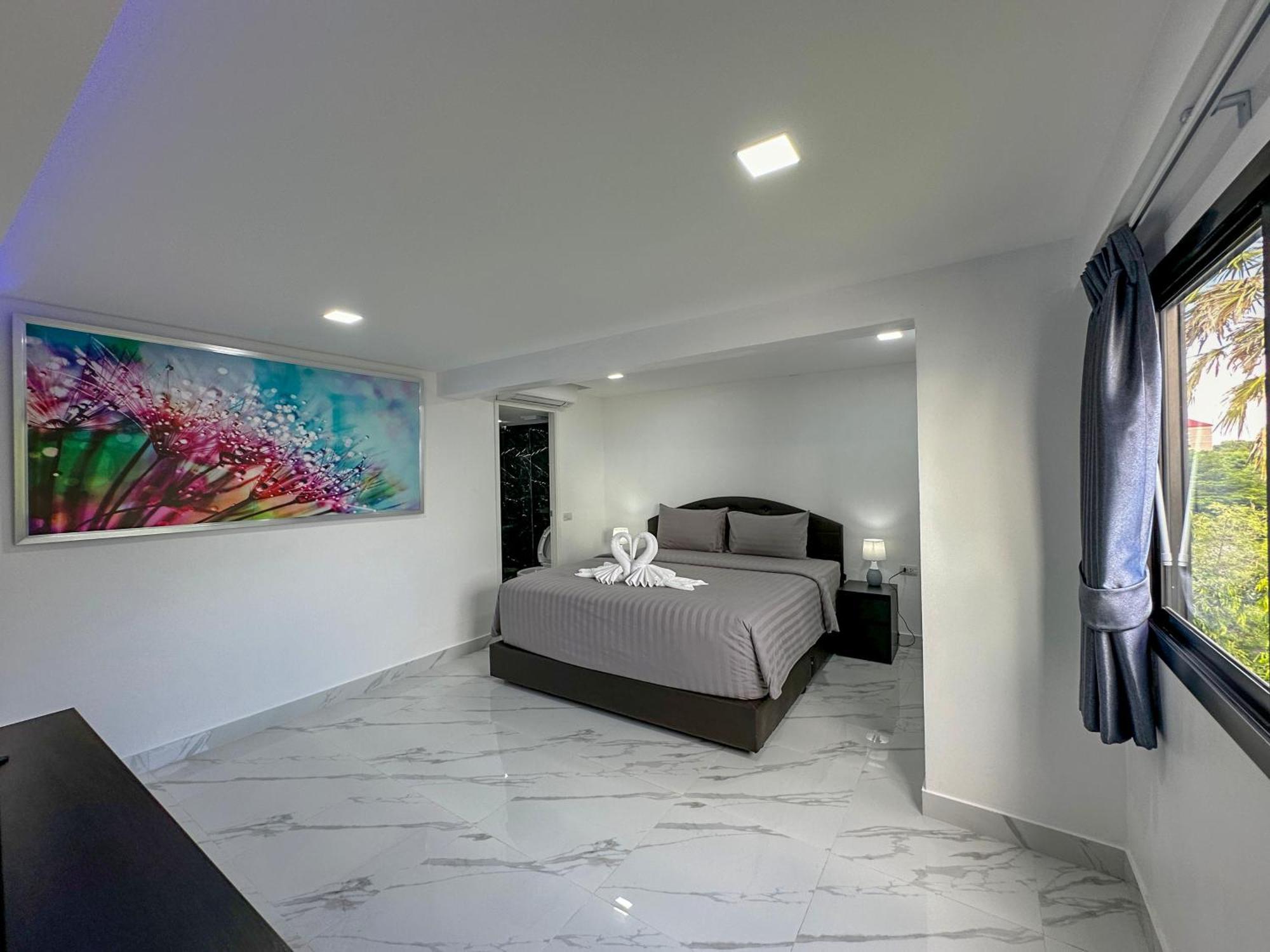 Stunning Beachfront View Luxurious Apartment 40 Haat Jomtien Eksteriør bilde