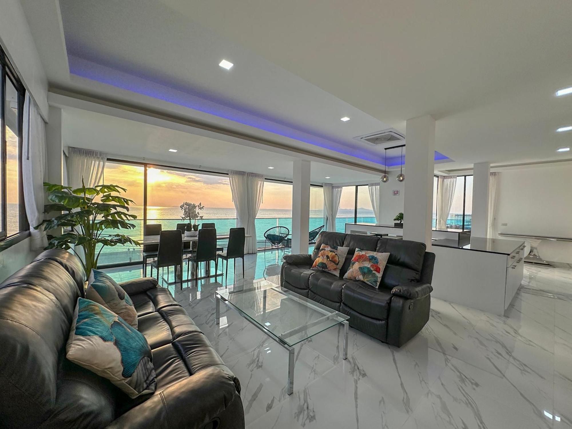 Stunning Beachfront View Luxurious Apartment 40 Haat Jomtien Eksteriør bilde