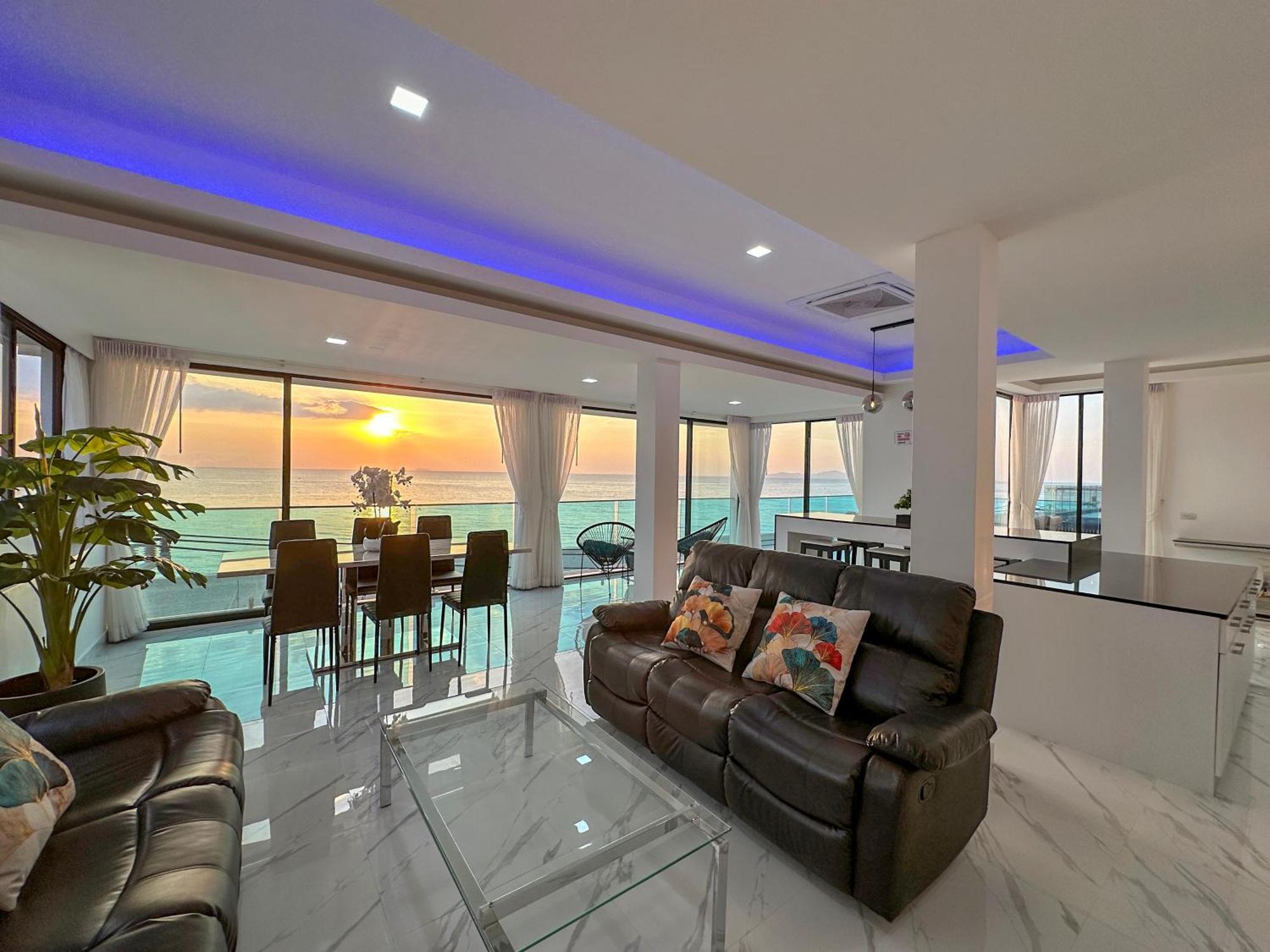 Stunning Beachfront View Luxurious Apartment 40 Haat Jomtien Eksteriør bilde