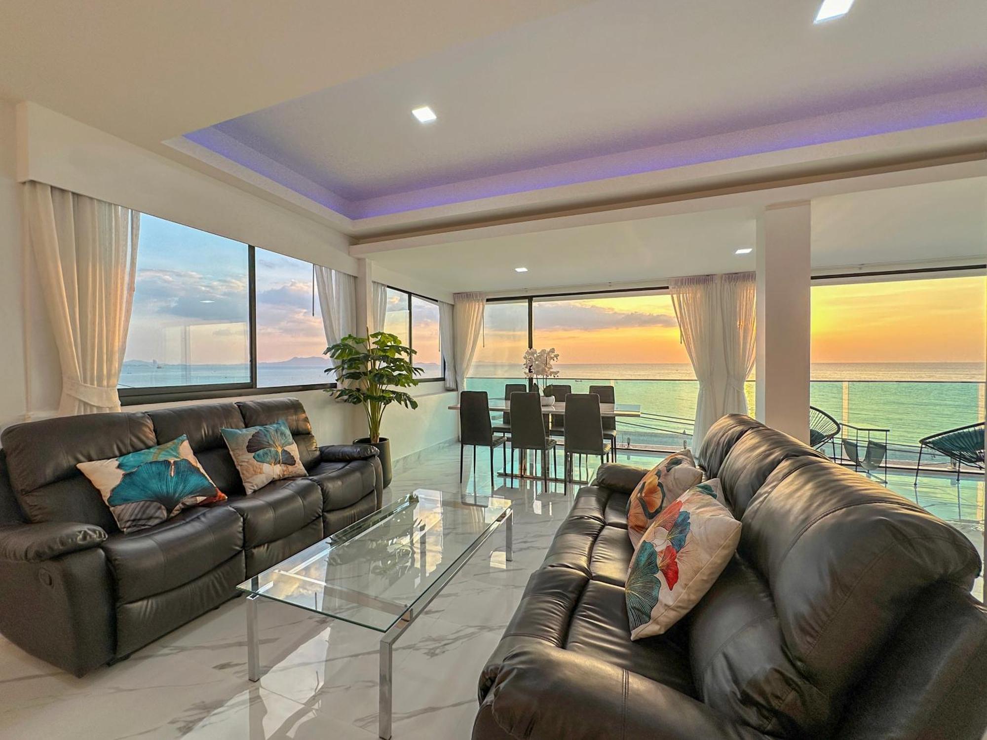 Stunning Beachfront View Luxurious Apartment 40 Haat Jomtien Eksteriør bilde