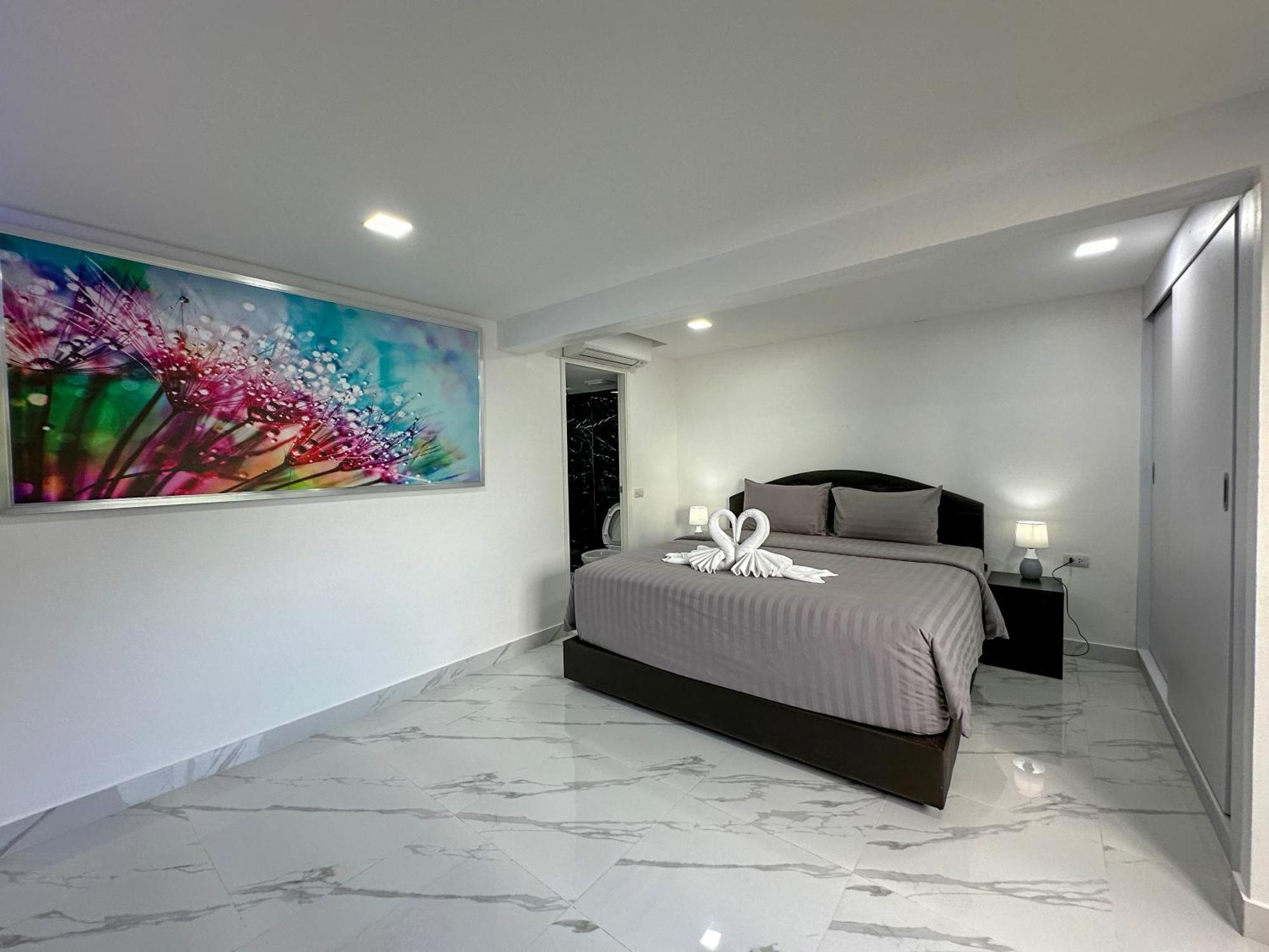 Stunning Beachfront View Luxurious Apartment 40 Haat Jomtien Eksteriør bilde